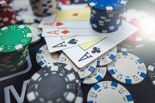 Live casino blackjack and roulette tables on dollartoto